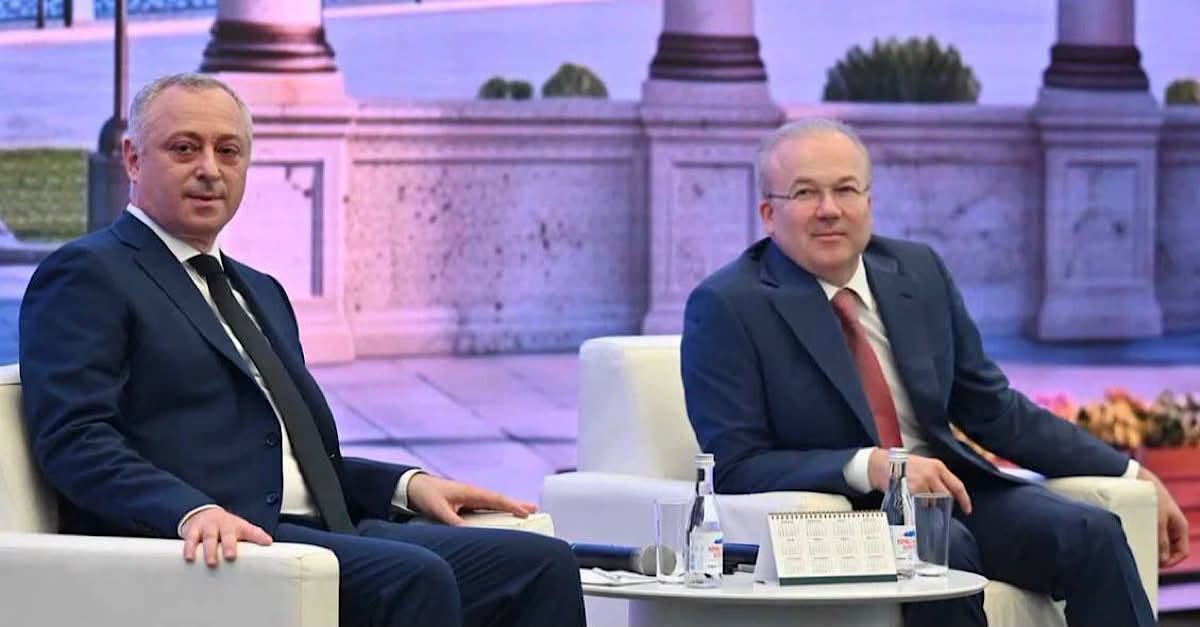 Аҳәынҭқарра Ахада Бадра Гәынба «Ахьӡ-Аԥша» аорден II аҩаӡара ианеишьеит Андреи Назаров