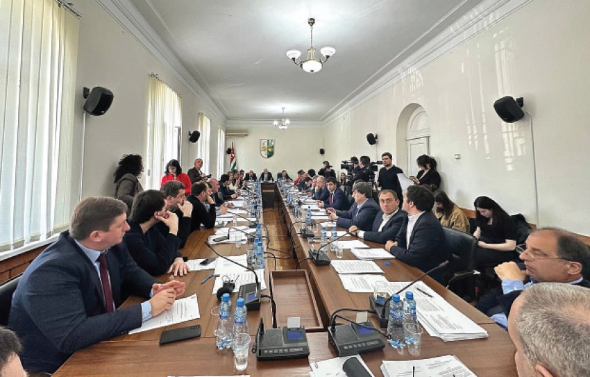 Аԥсны Жәлар Реизара аилатәара