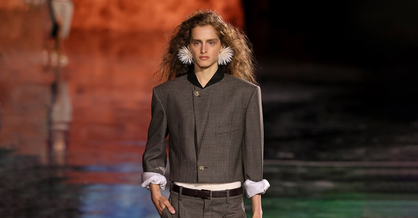 Chanel зыршанхаз  аԥсуа ҭыԥҳа