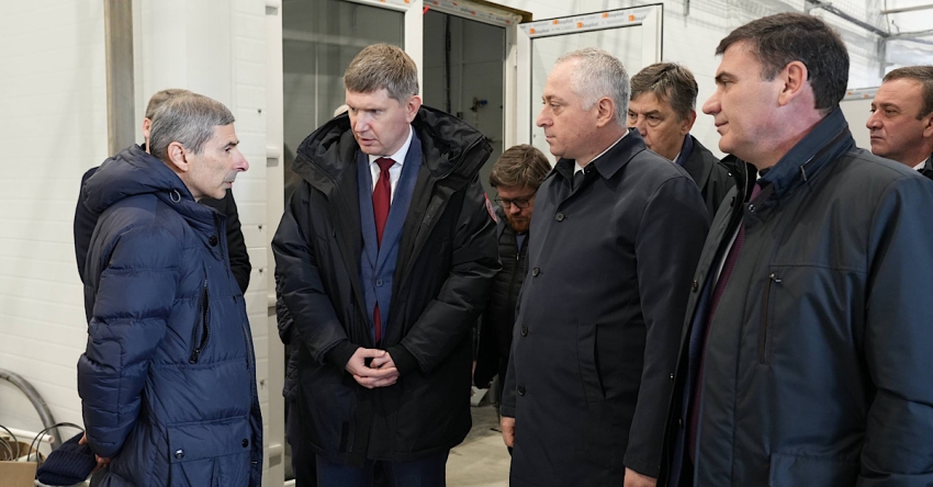 Максим Решетников зхадараҿы дыҟоу  аделегациа Лабра ақыҭан иҟоу ахшаалыҵ азауад иаҭааит.